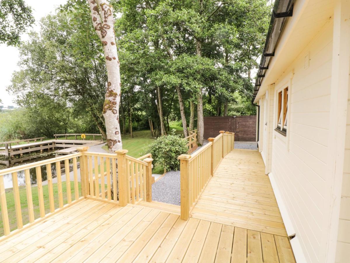 Port Heron Lodge Athlone Esterno foto